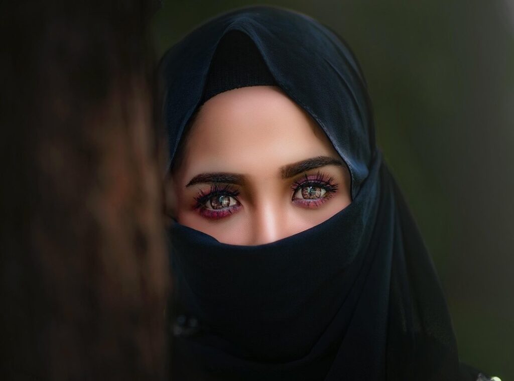 iphone aesthetic girl hijab mirror